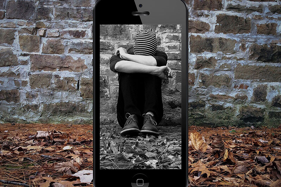 https://digitallearninglab.de/unterrichtsbausteine/cyberbullying